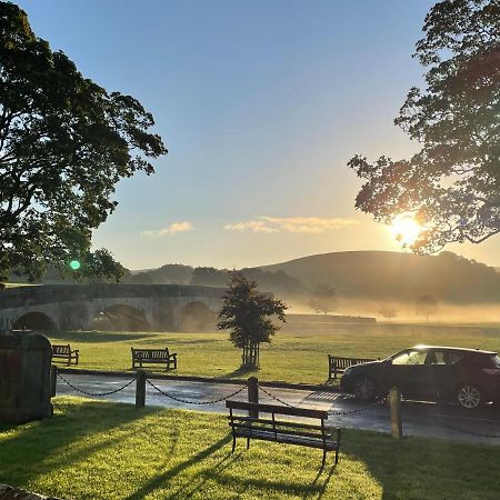 The Green At Burnsall Eksteriør bilde