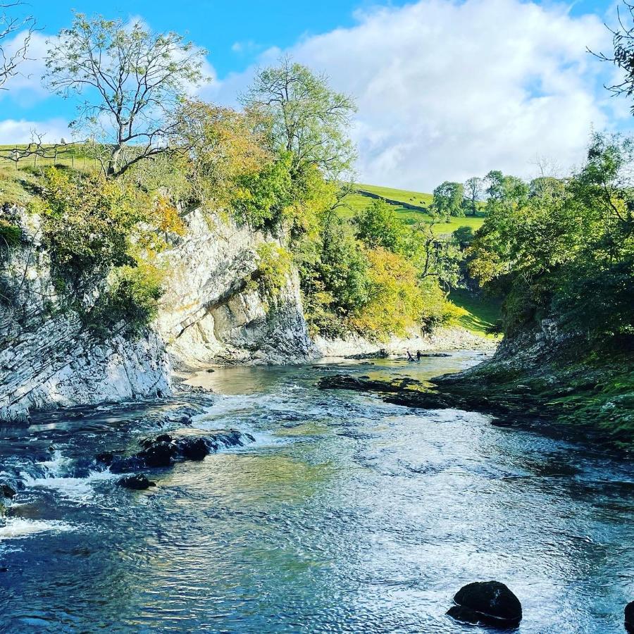 The Green At Burnsall Eksteriør bilde